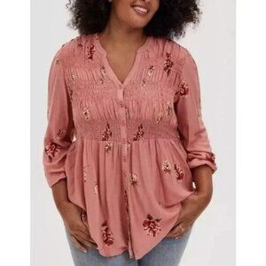 TORRID Babydoll Twill Smocked Button-Front Tunic Top Pink Floral Plus Size 2